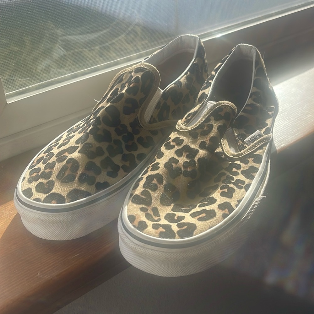 Cheetah print Van Slip ons